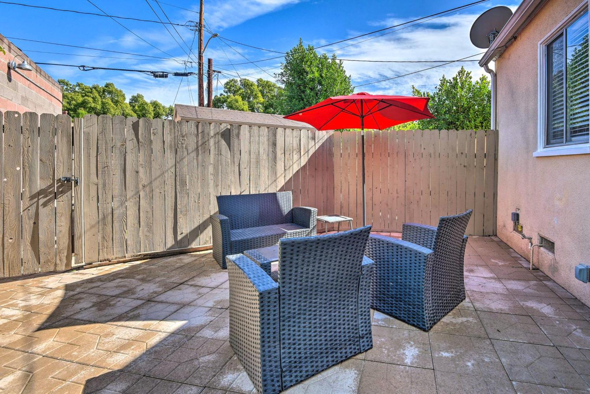 Stylish And Modern Burbank Gem With Private Yard! Villa Exterior photo